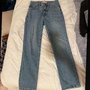 Madewell perfect vintage jean size 27